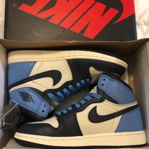 Jordan 1 Obsidian size 5.5y